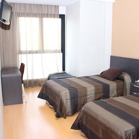 Hotel Ciutat D'אמפוסטה חדר תמונה