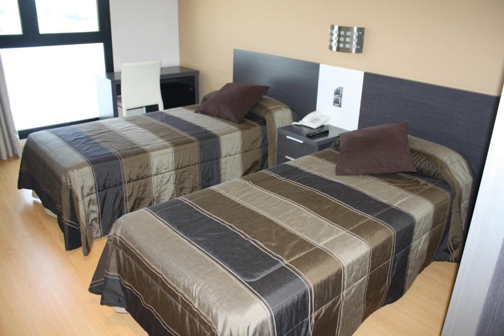 Hotel Ciutat D'אמפוסטה מראה חיצוני תמונה