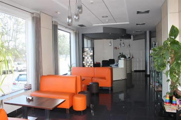 Hotel Ciutat D'אמפוסטה מראה חיצוני תמונה